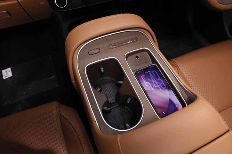 Wireless phone charging
