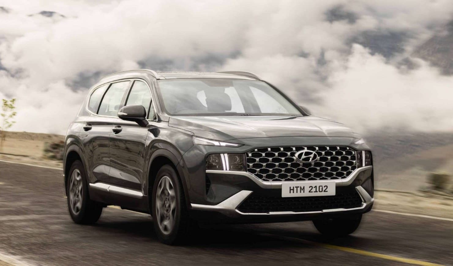 Hyundai Santa Fe Hybrid