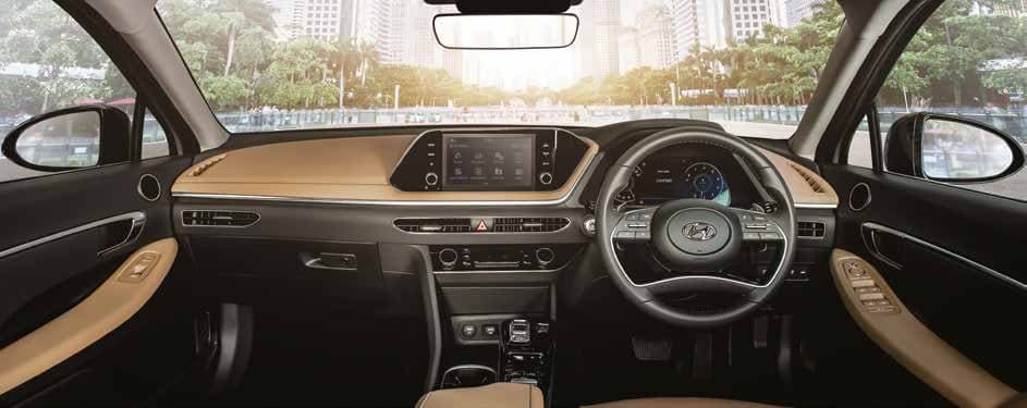 Hyundai Sonata interior 1